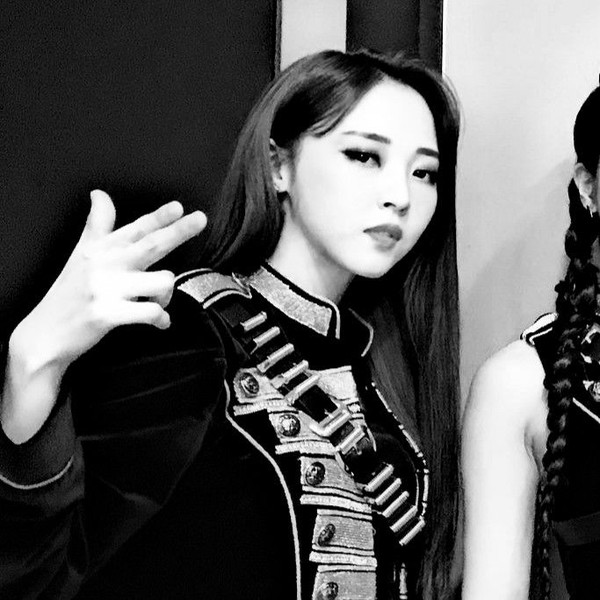 Popular profile picture of MAMAMOO loved by fans