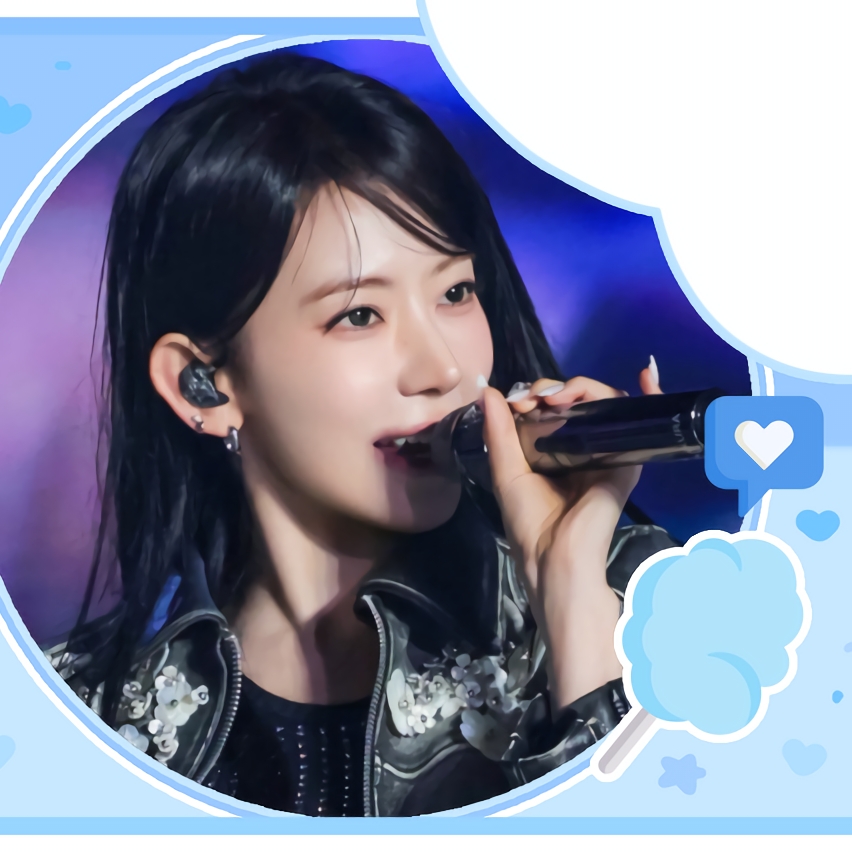 Recent activity shot of Sakura (LE SSERAFIM)