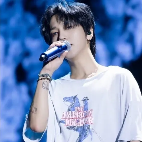 Behind-the-scenes cut of Yesung (Super Junior)