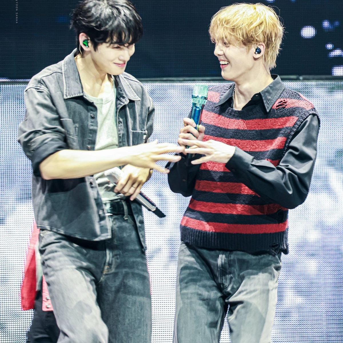 윤산하 (아스트로)의 최신 사진