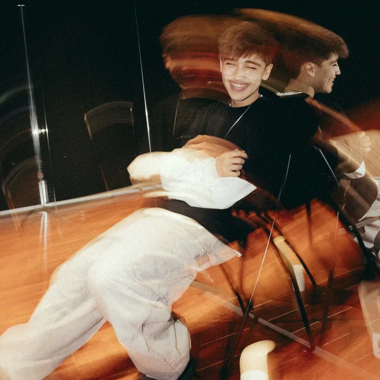 Behind-the-scenes cut of Kenneth (SANTOS BRAVOS)