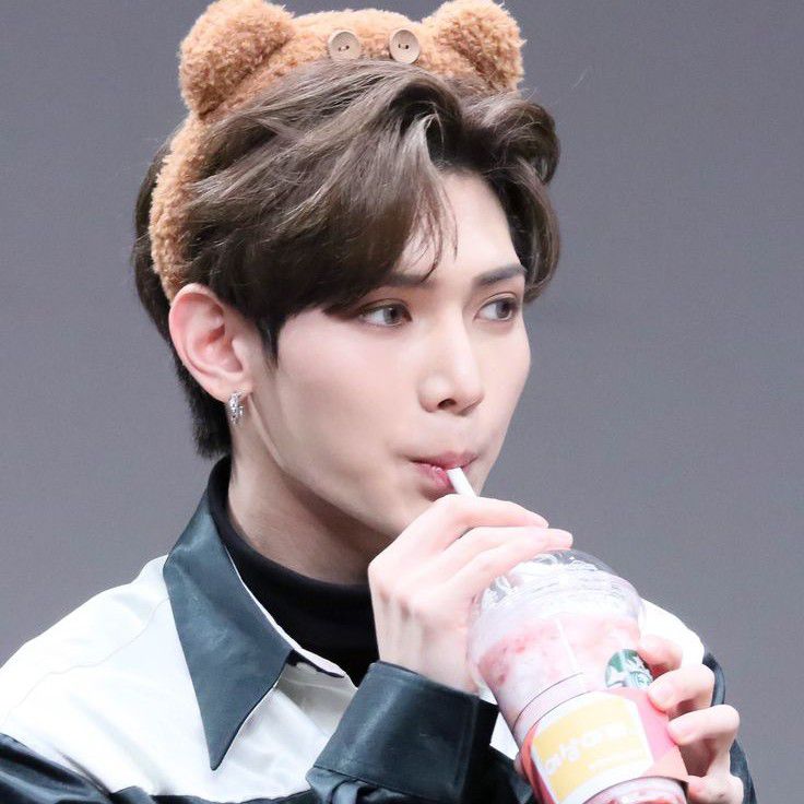 ATEEZの最近の活動写真