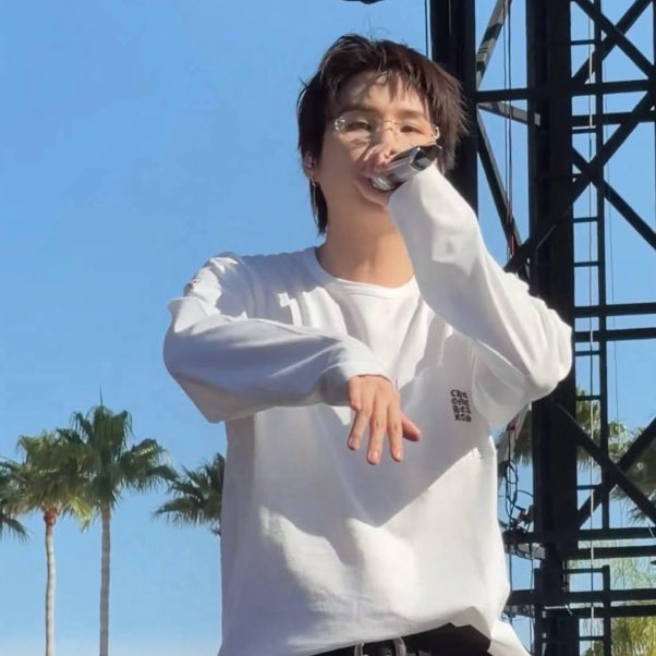 Momen yang diabadikan oleh penggemar SUGA (BTS)