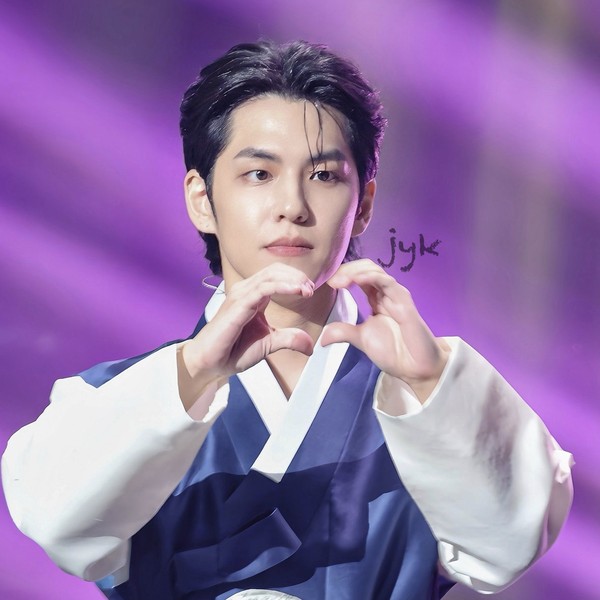 Popular profile image of Wonpil (DAY6) selected by votes