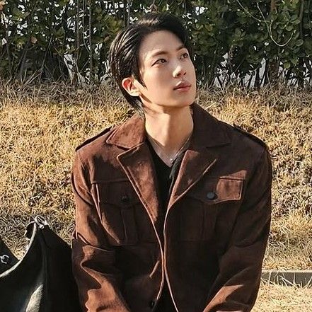 Potret di balik layar Jin (BTS)