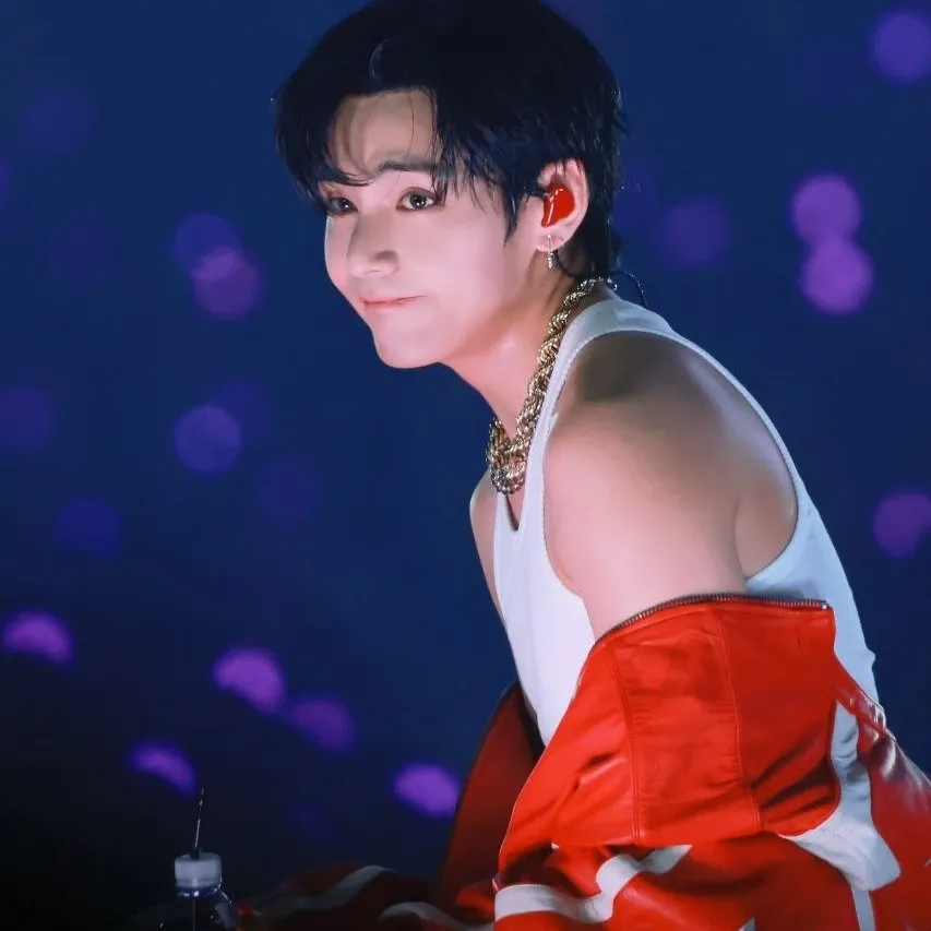 뷔 (방탄소년단)의 비하인드 컷