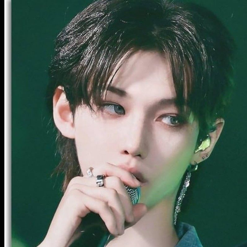 Recent activity shot of Felix (Stray Kids)