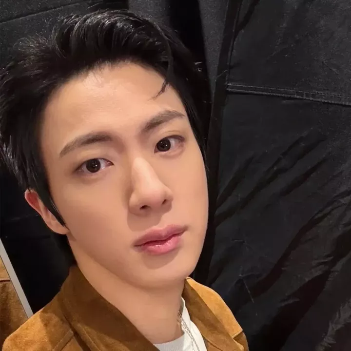 Latest photo of Jin (BTS)