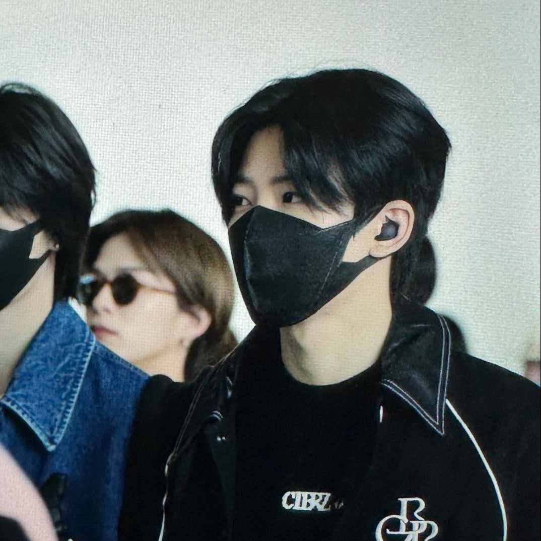 Latest photo of Junkyu (TREASURE)