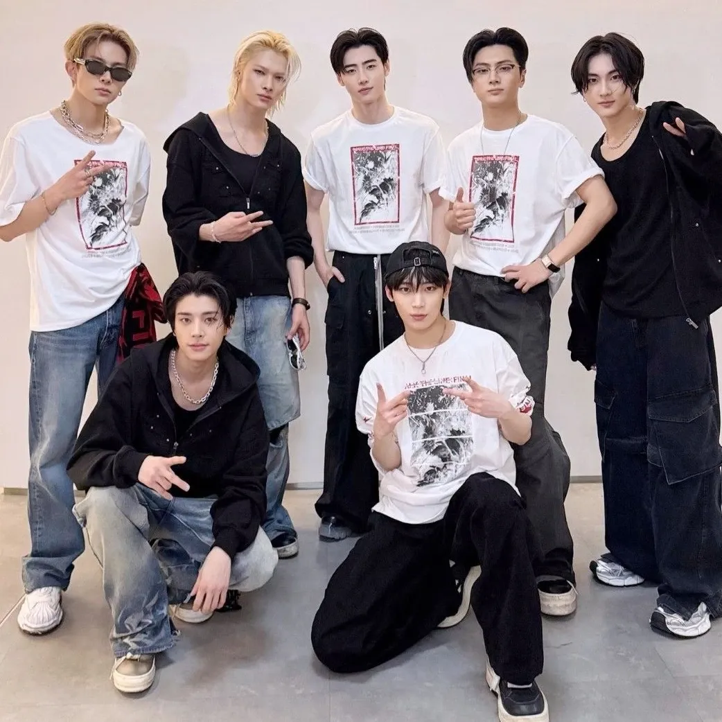 Foto terbaru ENHYPEN