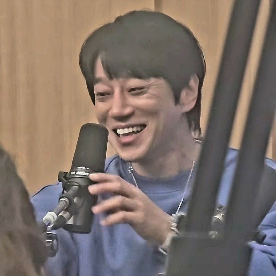 Recent activity shot of Hwang Chiyeol