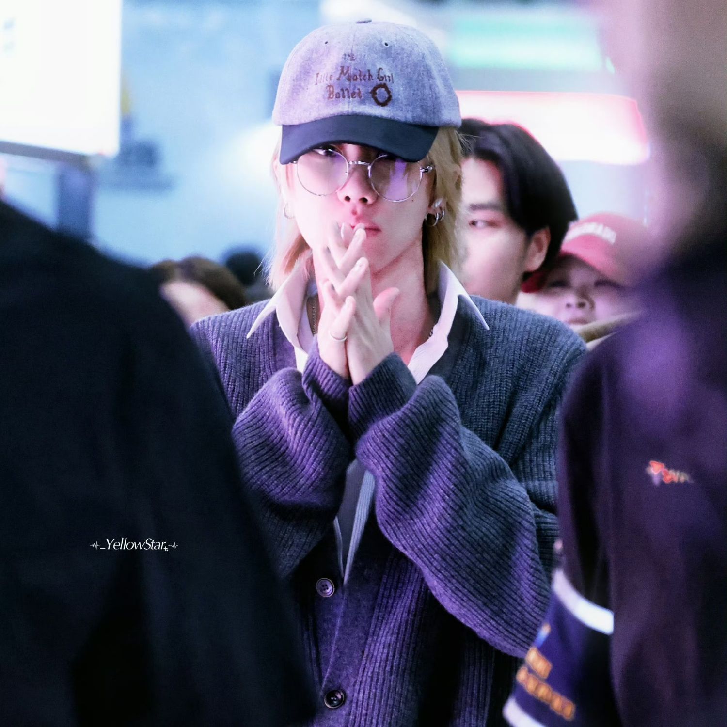 Behind-the-scenes cut of The 8 (SEVENTEEN)