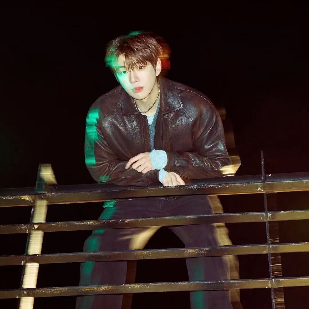 강다니엘의 비하인드 컷