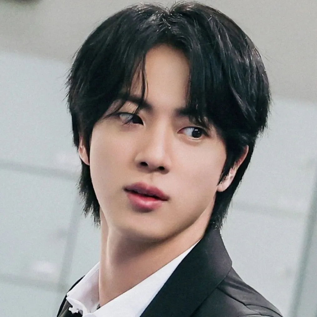 진 (방탄소년단) 최근 활동샷