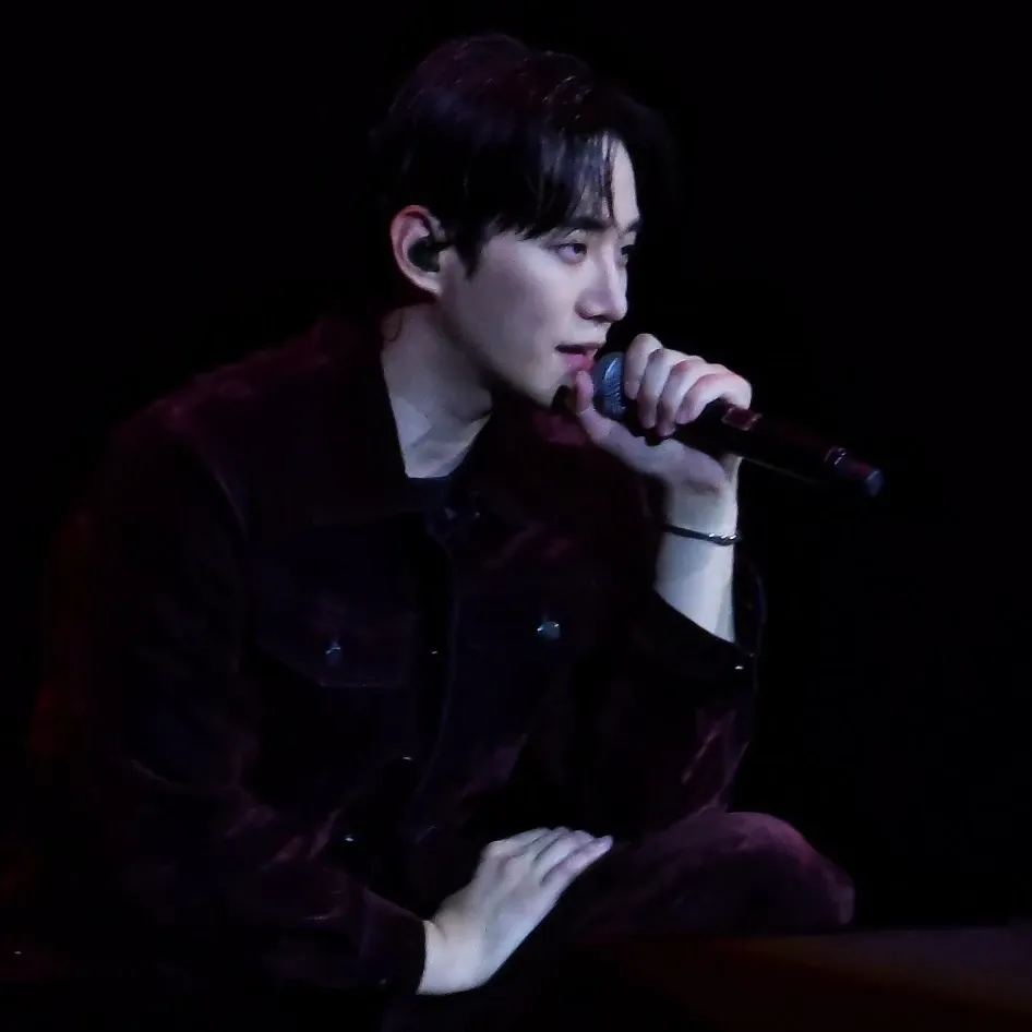 Behind-the-scenes cut of Junho (2PM)