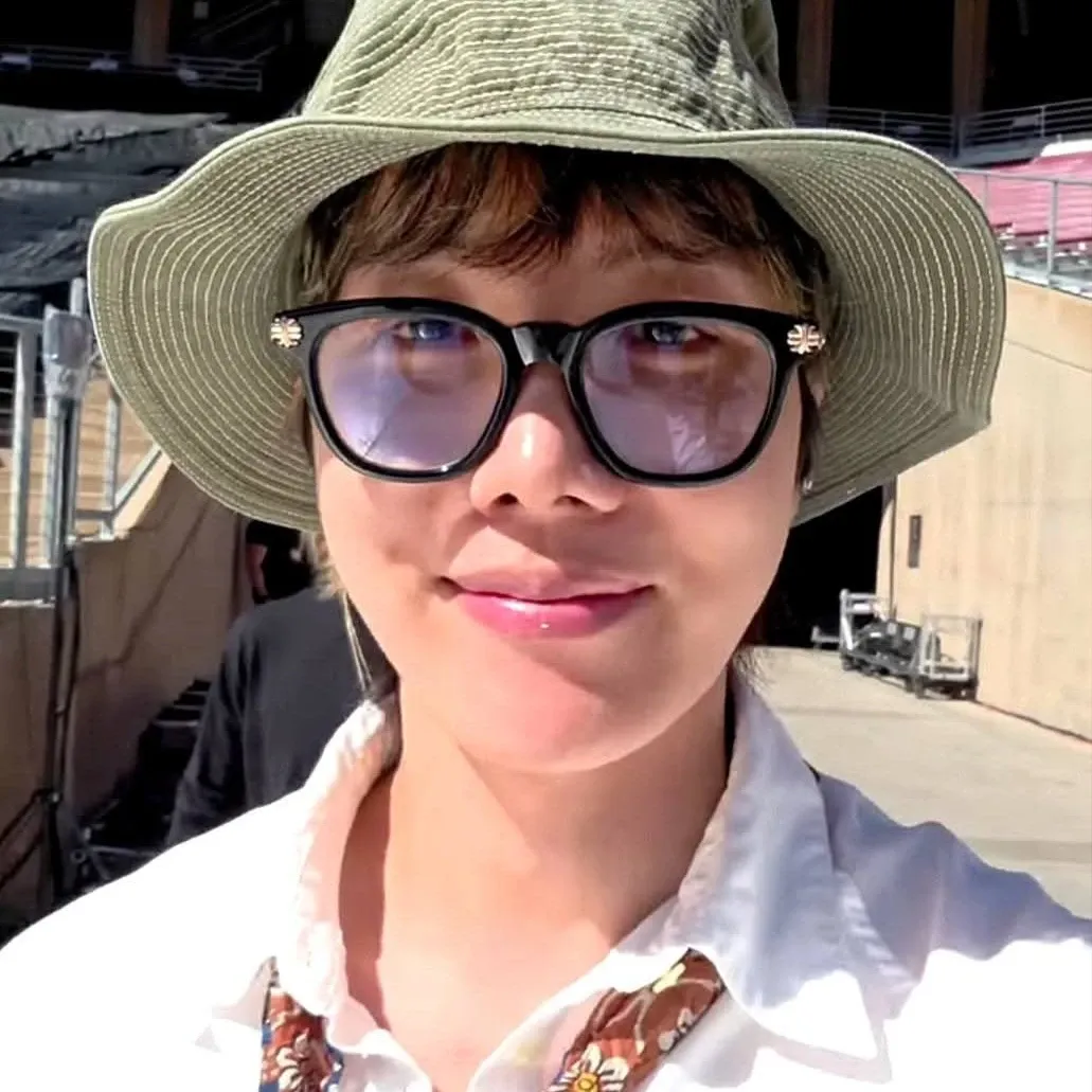 제이홉 (방탄소년단)의 비하인드 컷
