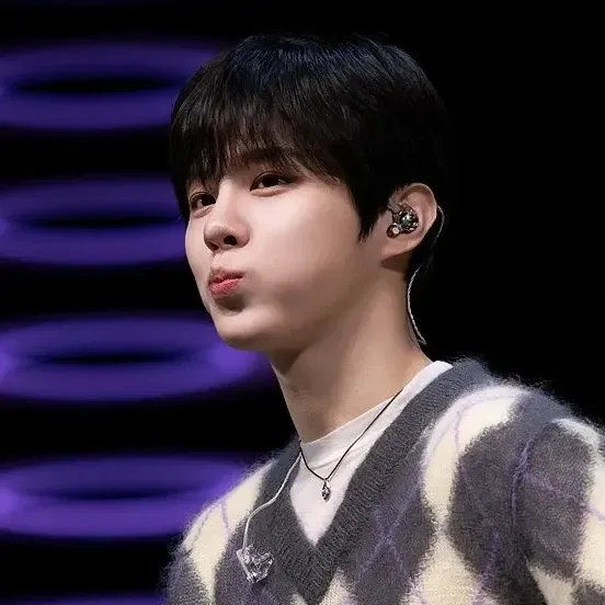 김우석의 최신 사진