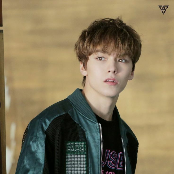 Behind-the-scenes cut of Vernon (SEVENTEEN)