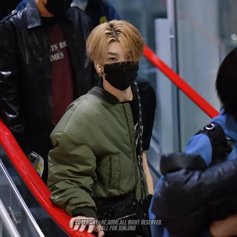 Behind-the-scenes cut of He Xinlong (ALPHA DRIVE ONE)