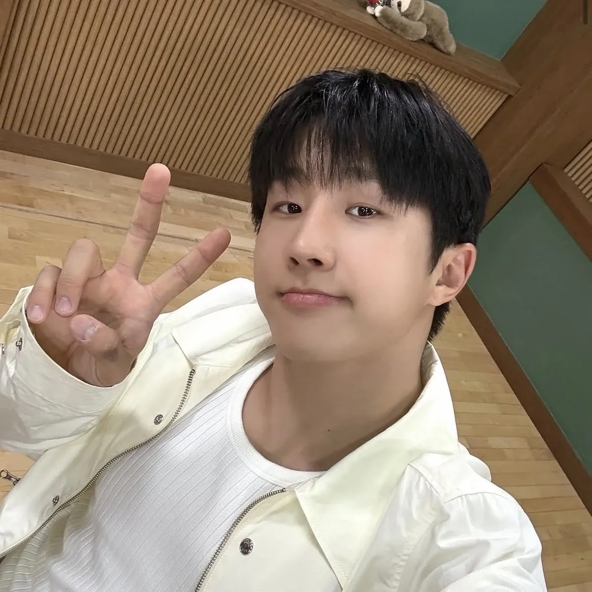 Jinjin (ASTRO)的最新活動照片