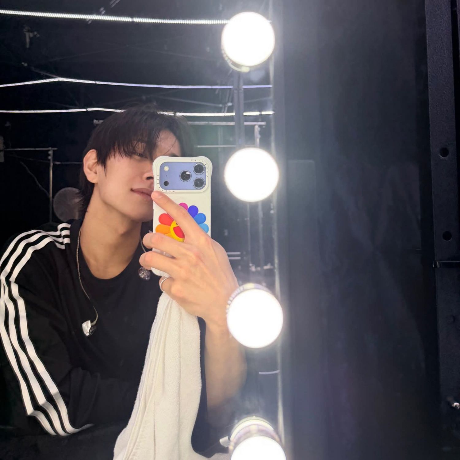 Foto terbaru Joshua (SEVENTEEN)