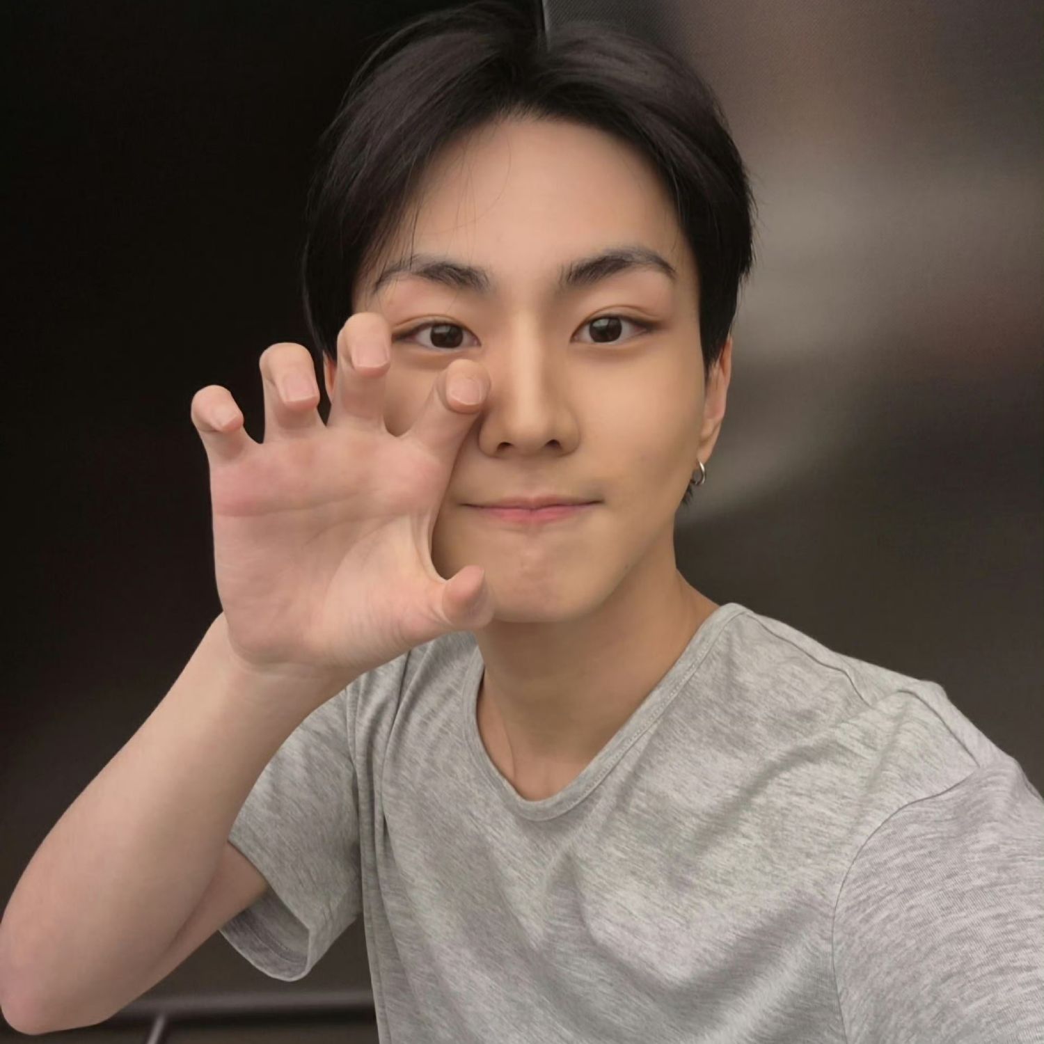 Latest photo of Jungwon (ENHYPEN)