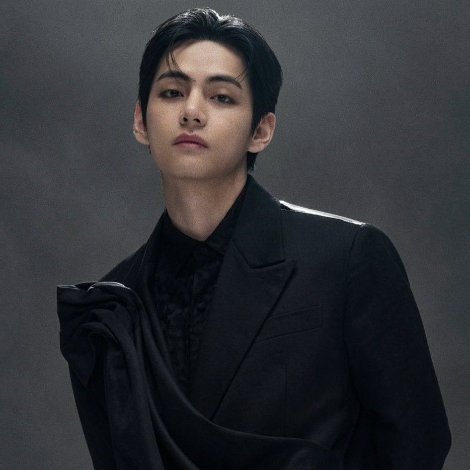 A moment captured by V (BTS)'s fan