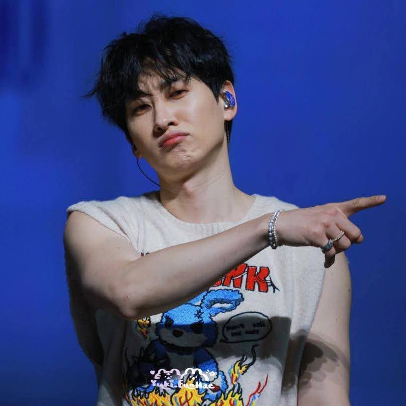 Latest photo of Eunhyuk (Super Junior)