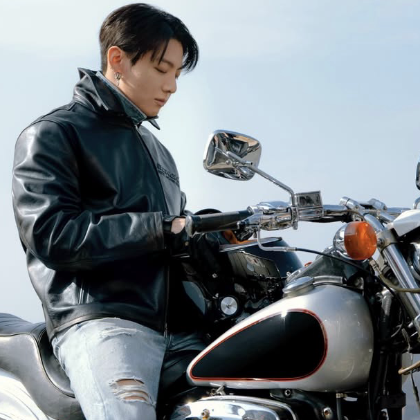 Behind-the-scenes cut of BTS