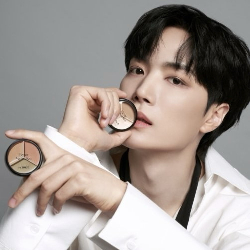 Foto terbaru Kim Jonghyeon