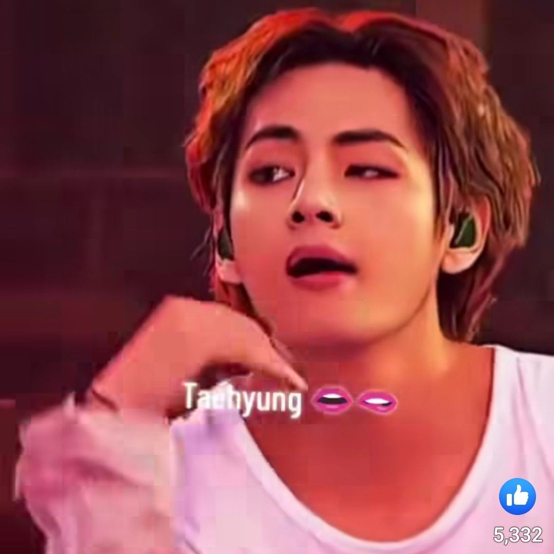 A moment captured by V (BTS)'s fan