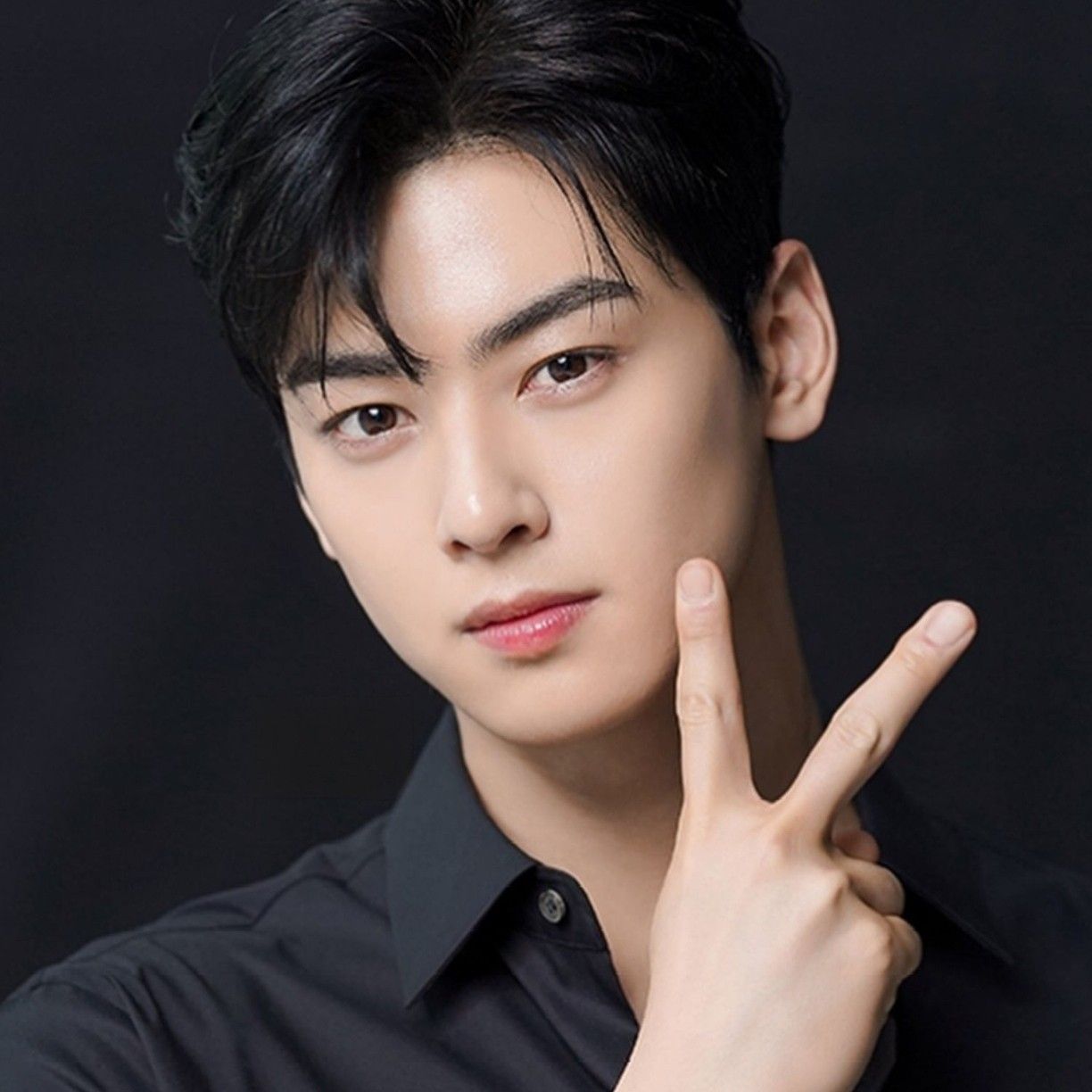 Latest photo of Eunwoo (ASTRO)