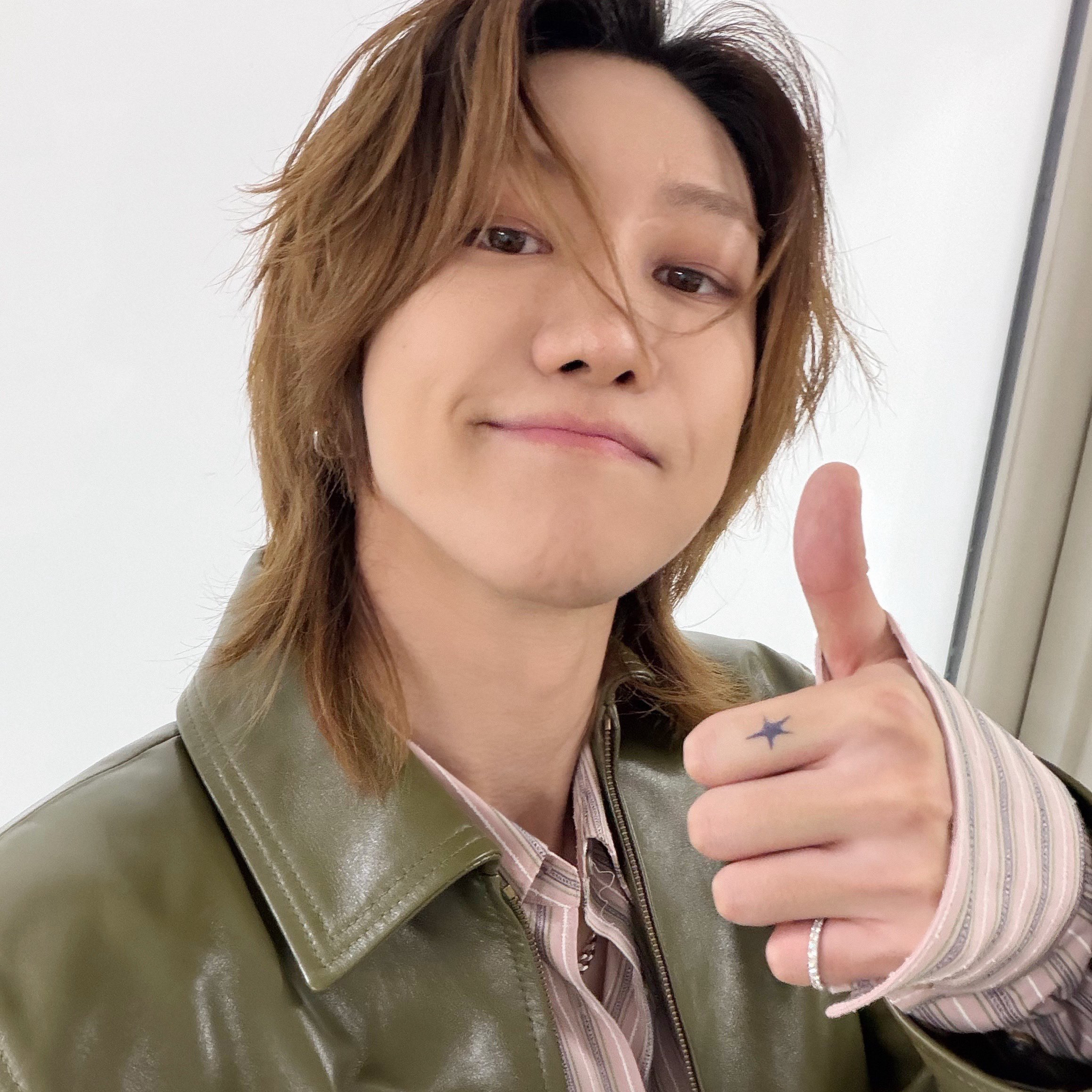 Behind-the-scenes cut of SEVENTEEN