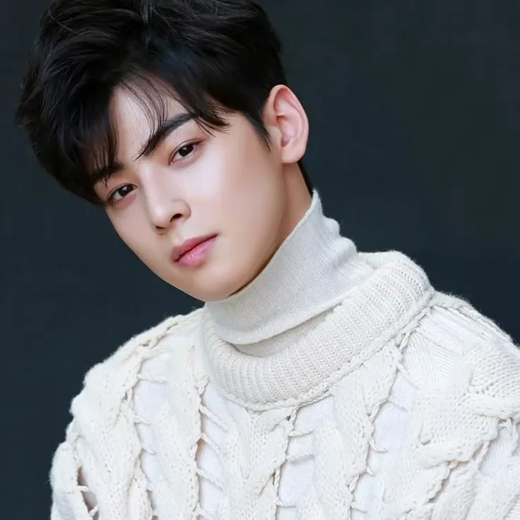 Latest photo of Eunwoo (ASTRO)