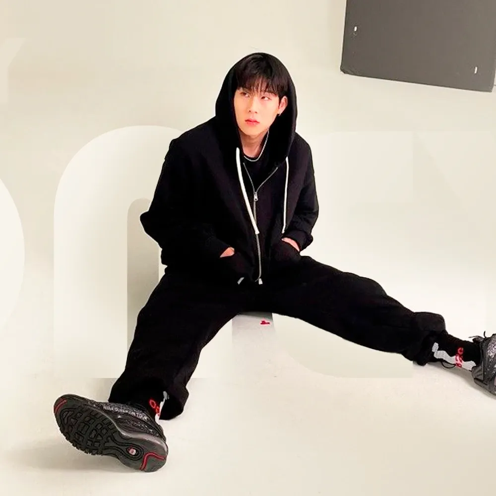 周宪 (MONSTA X)的最新活动照片