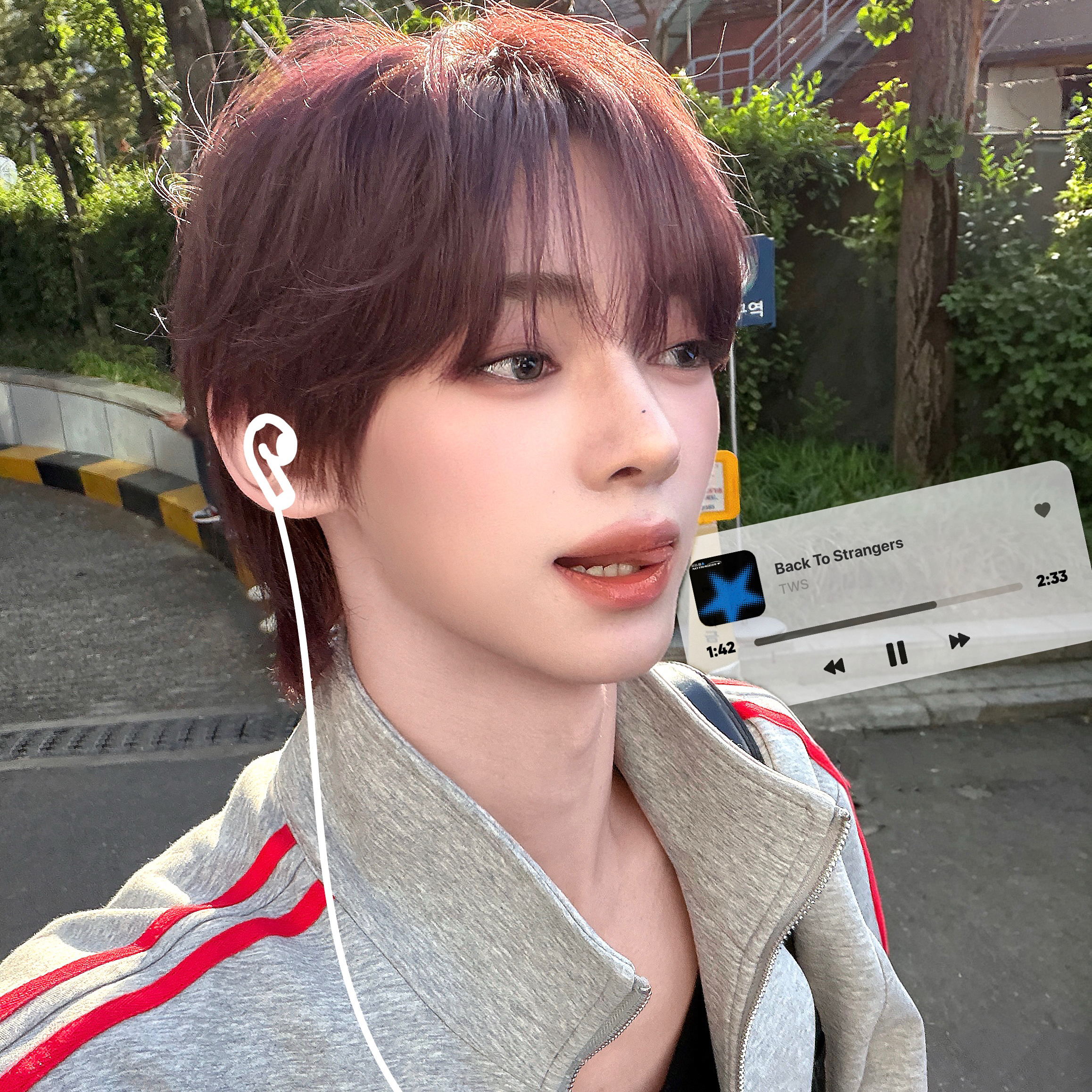 A moment captured by Hanjin (TWS)'s fan