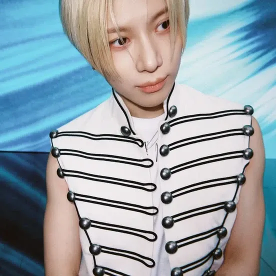 A moment captured by Taemin (SHINee)'s fan