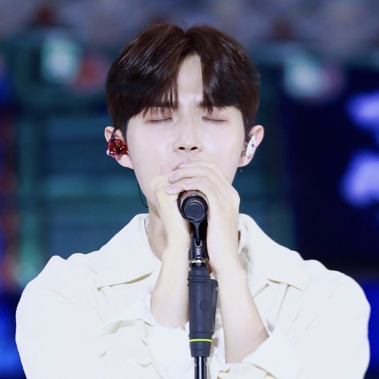 Momen yang diabadikan oleh penggemar Kim Jaehwan