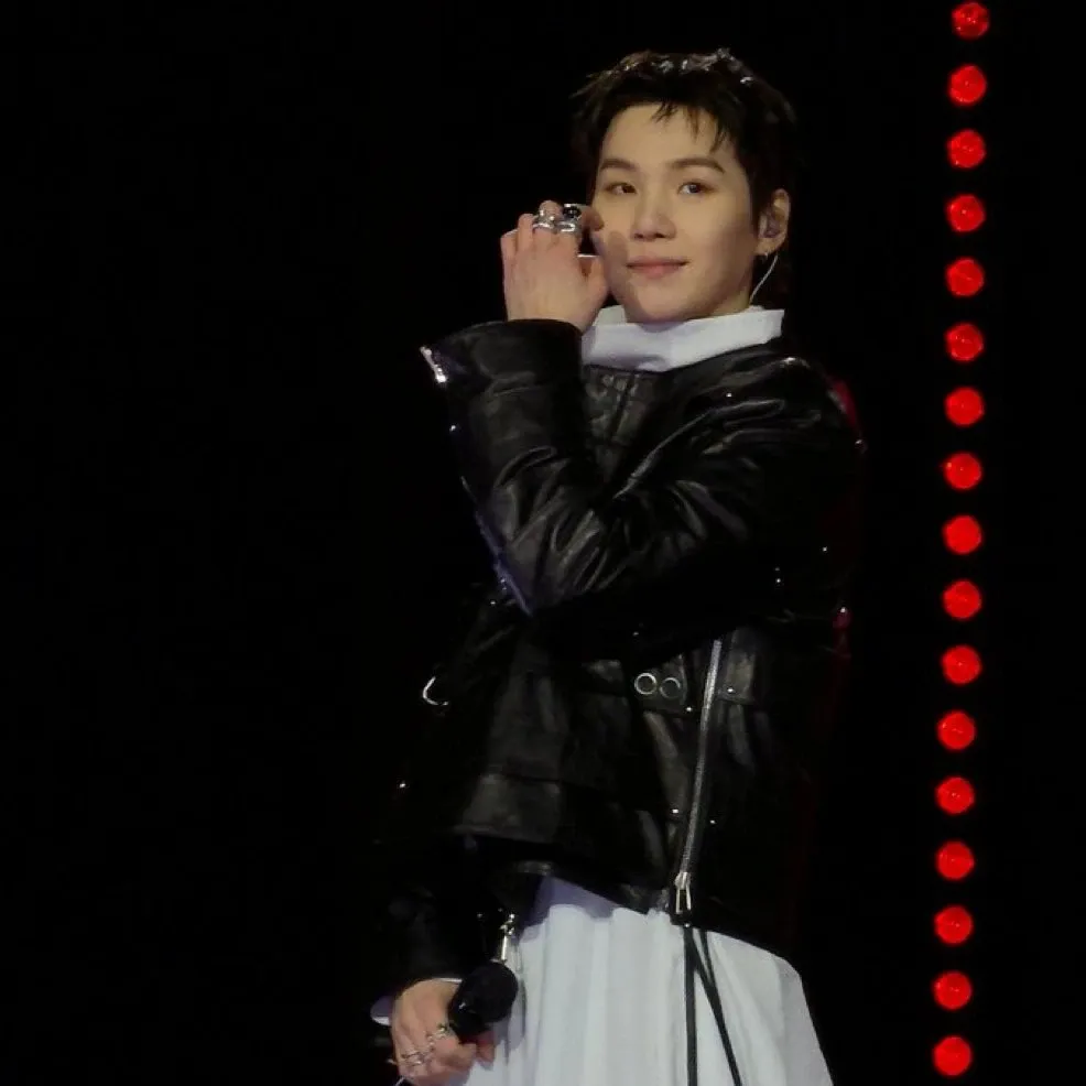 Foto terbaru SUGA (BTS)