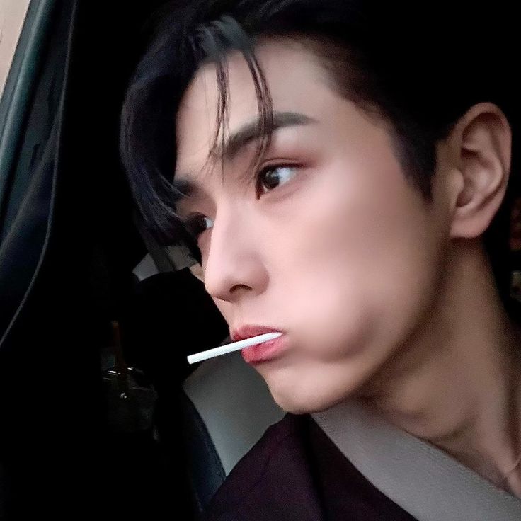 Recent activity shot of Yonghee (CIX)