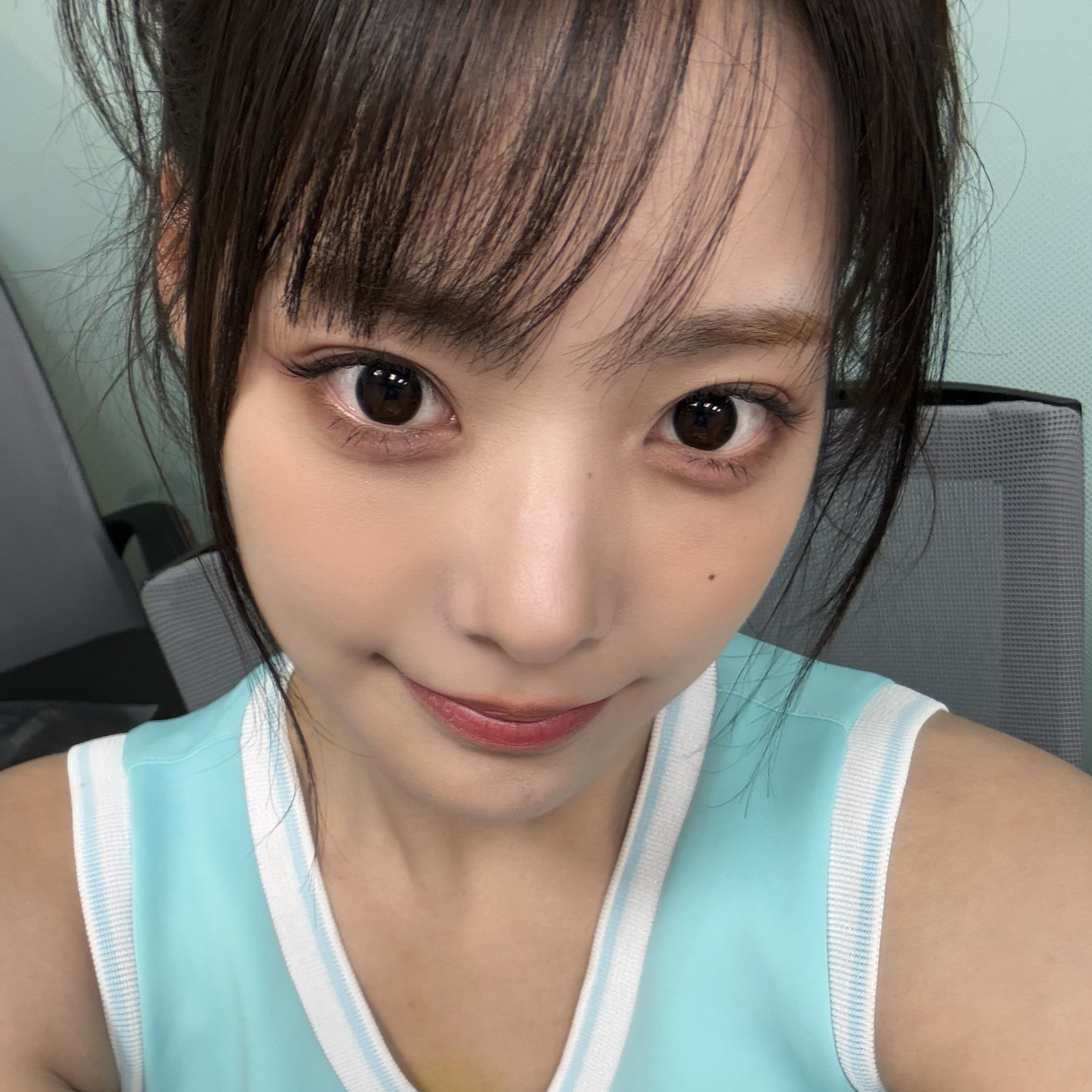 Behind-the-scenes cut of Siyeon (QWER)