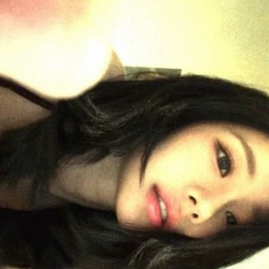 Latest photo of Julie (KISS OF LIFE)