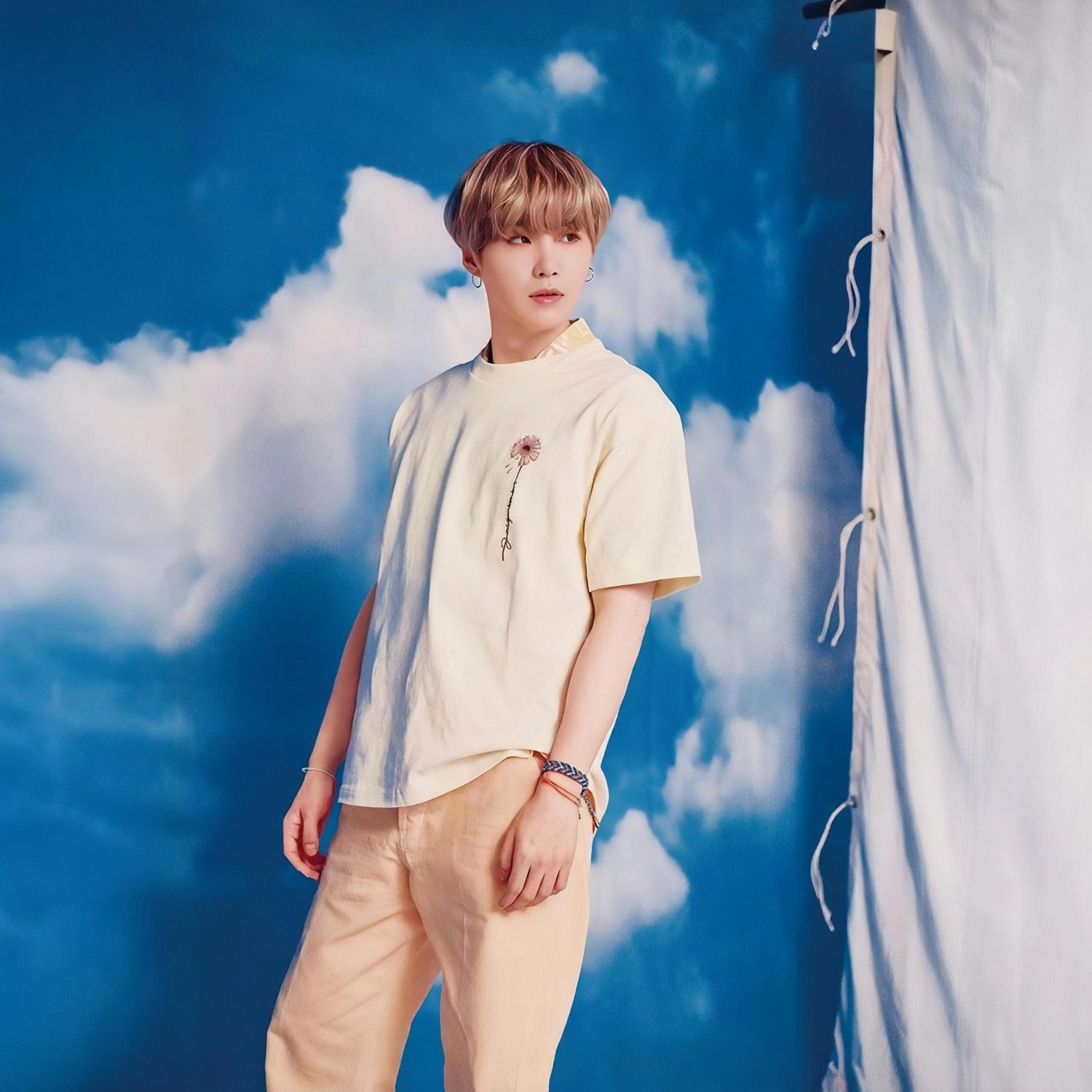 슈가 (방탄소년단) 최근 활동샷