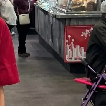 Behind-the-scenes cut of Jeong Yein (Lovelyz)