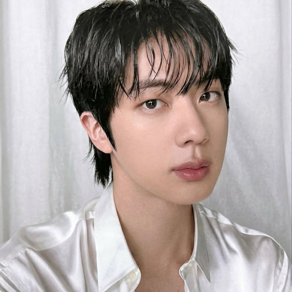 진 (방탄소년단)의 비하인드 컷