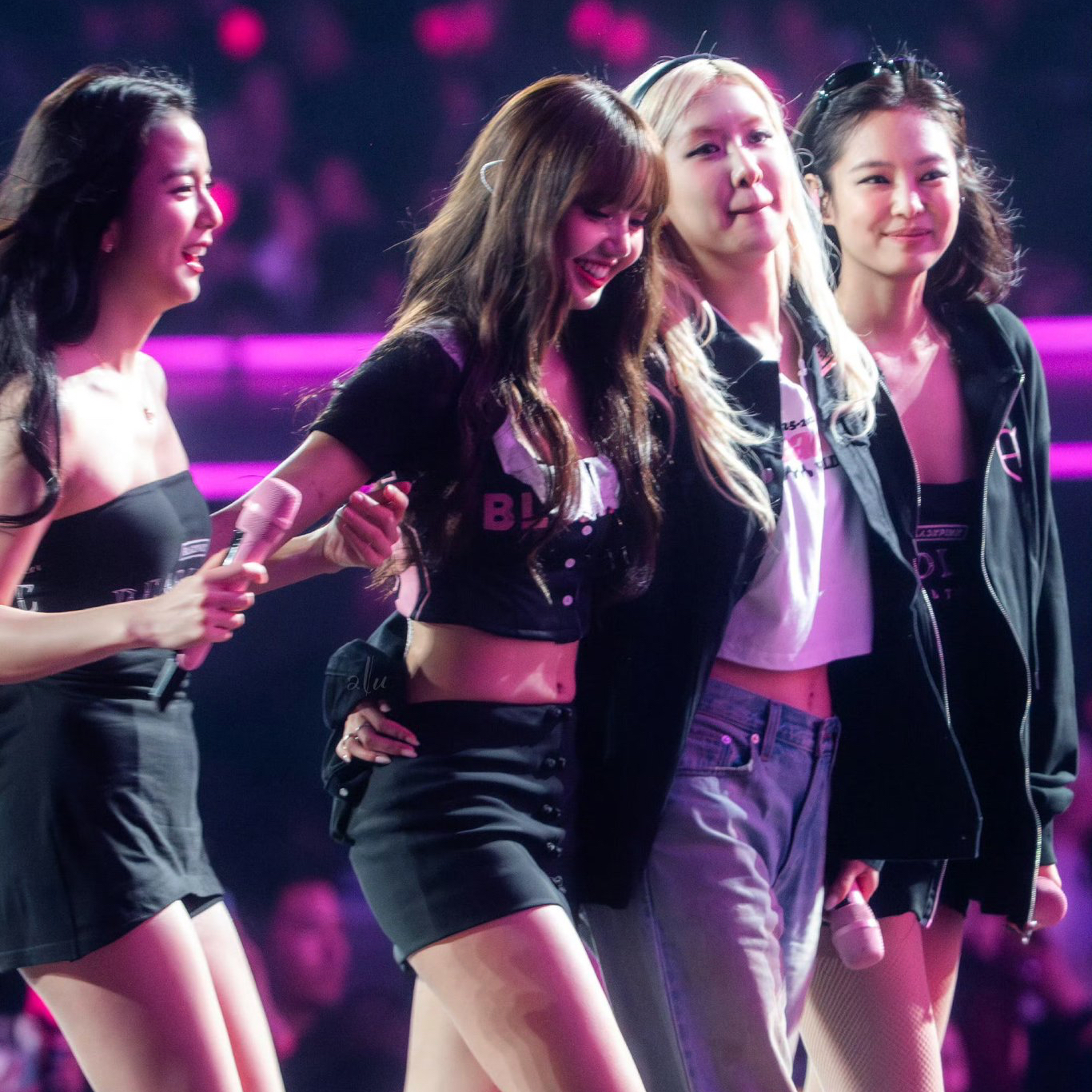 BLACKPINK的最新照片