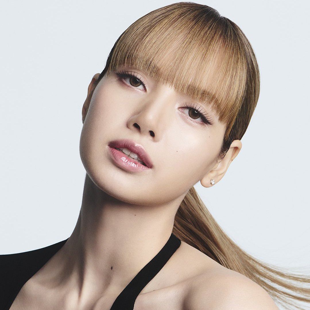Momen yang diabadikan oleh penggemar Lisa (BLACKPINK)