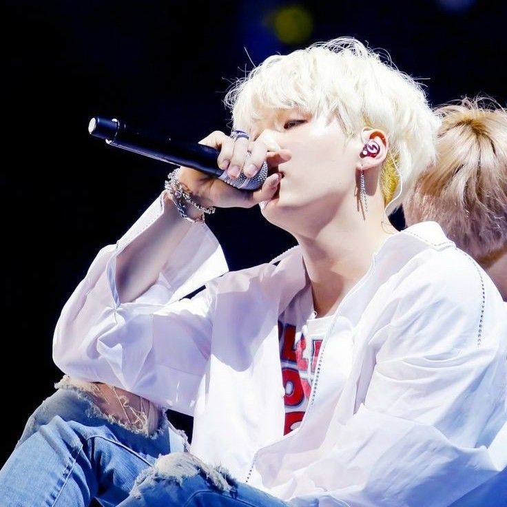 슈가 (방탄소년단) 팬이 찍은 순간