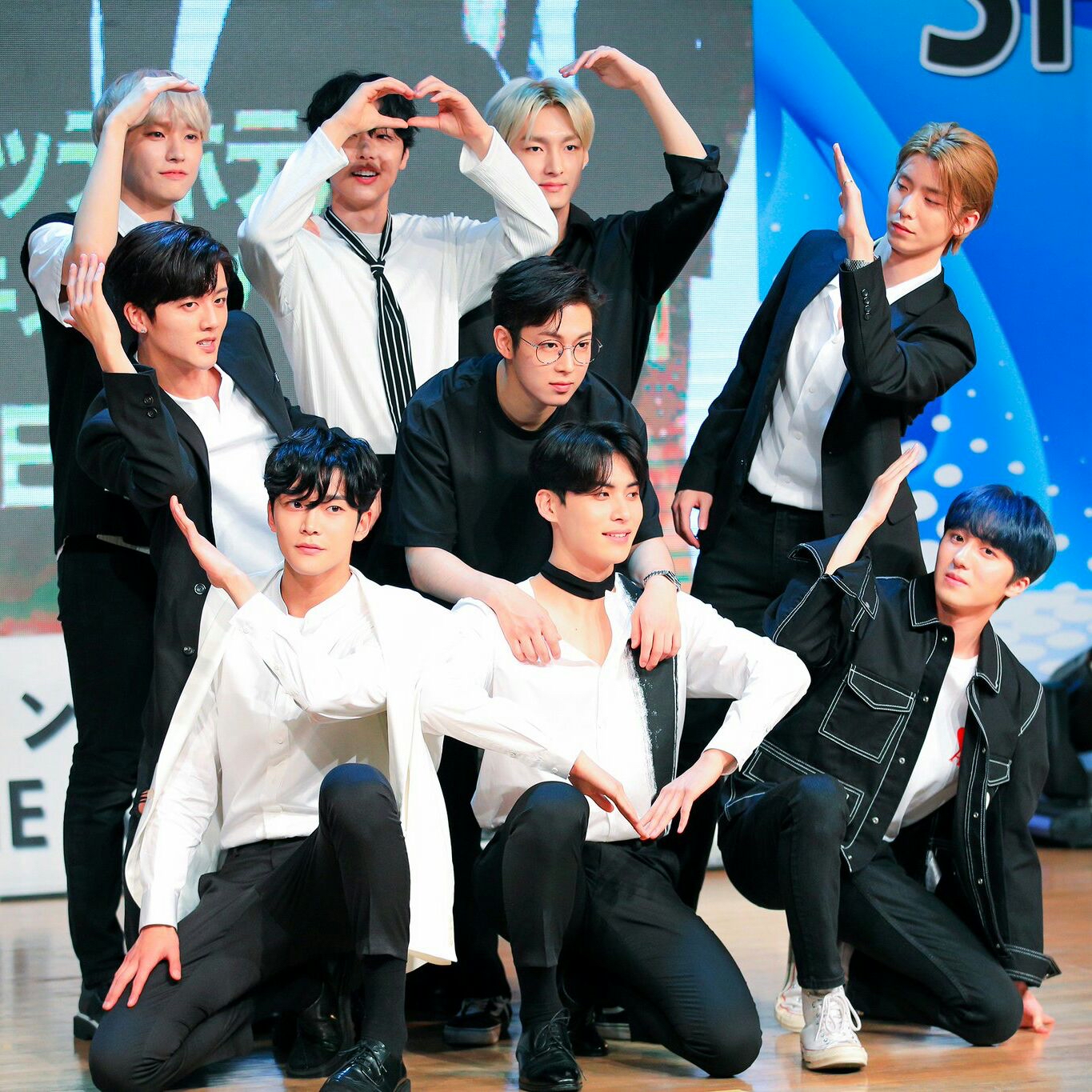 SF9의 비하인드 컷