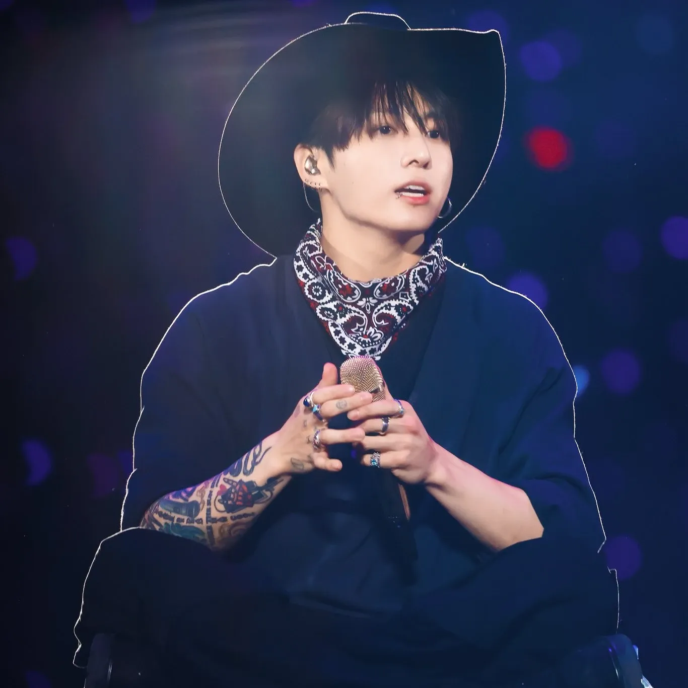 Foto aktivitas terbaru Jungkook (BTS)
